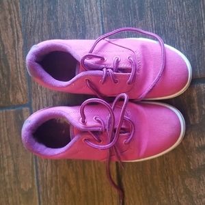 Heelys Kids Shoes in Vibrant Pink
